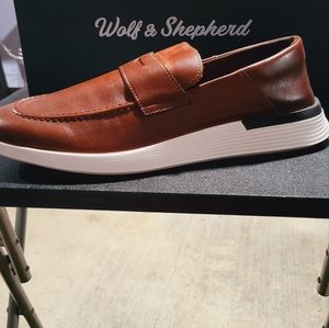 Wolf & Shepherd loafers